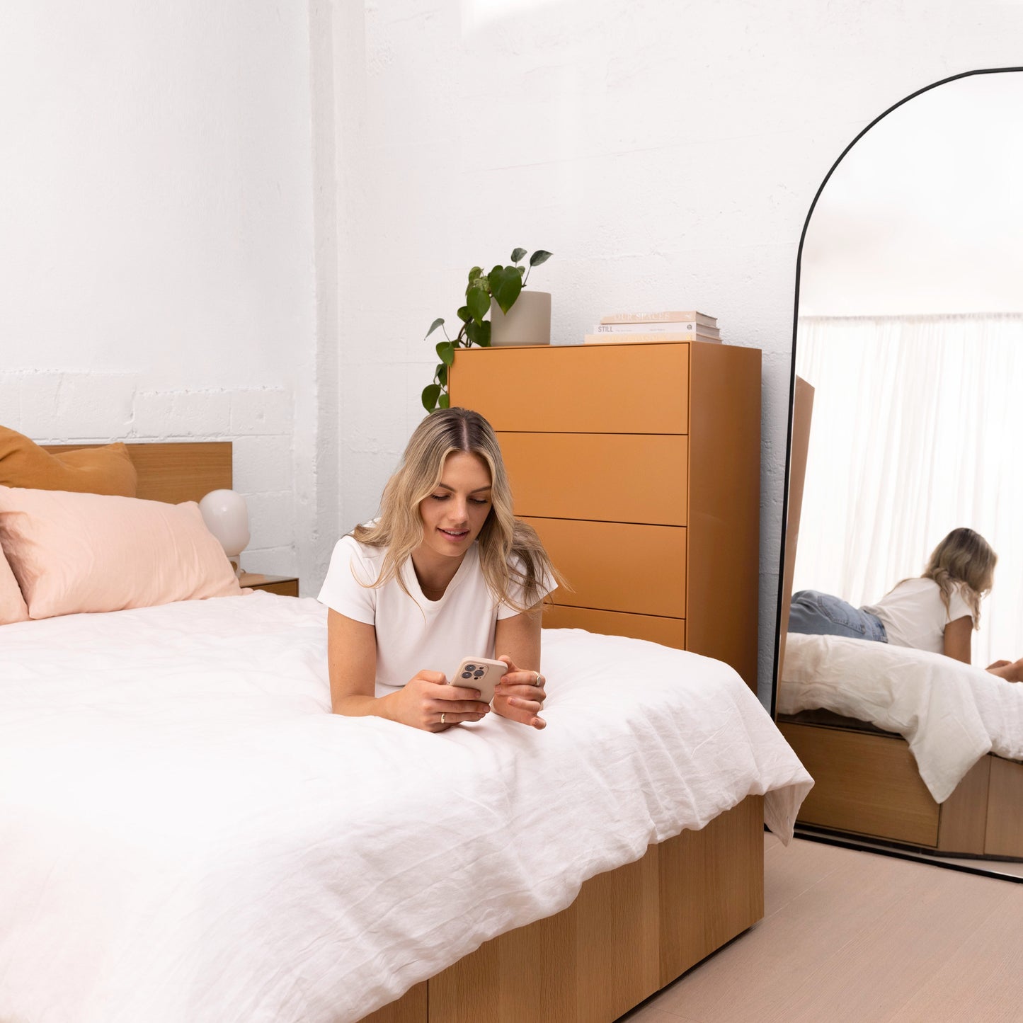 Slim Mirror Cove - White - Medium