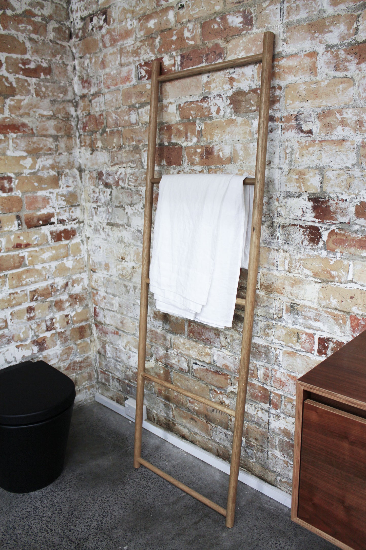 Doug Ladder - Black Oak