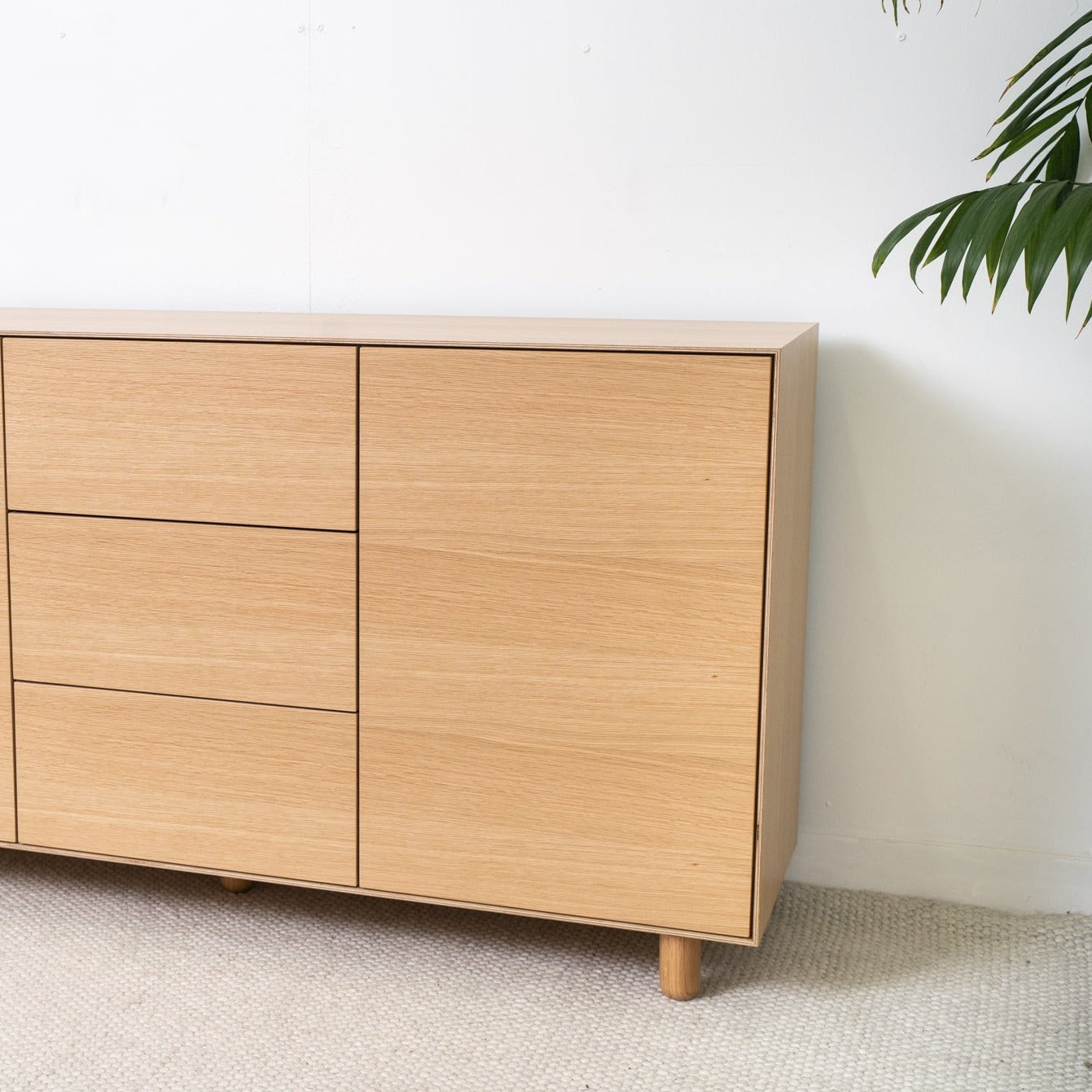 Slim 3 Bay Buffet
